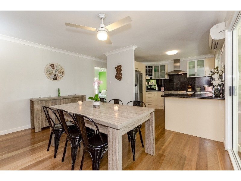 17 Wattora Close, Boyne Island QLD 4680