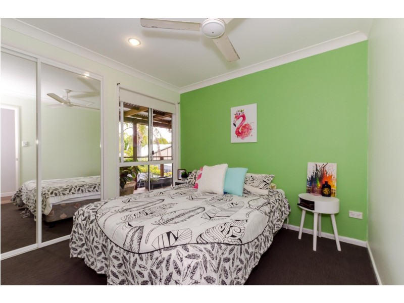 17 Wattora Close, Boyne Island QLD 4680
