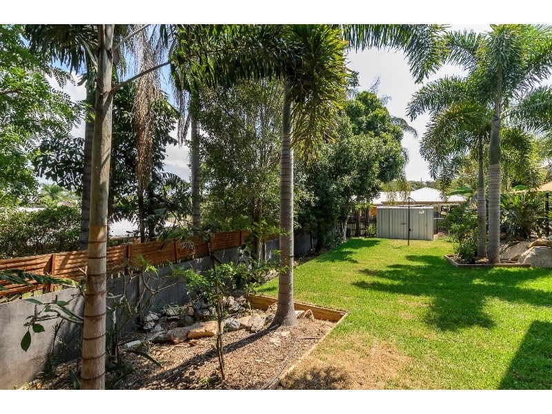 17 Wattora Close, Boyne Island QLD 4680