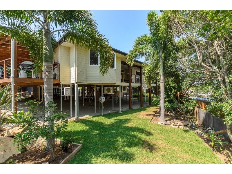 17 Wattora Close, Boyne Island QLD 4680