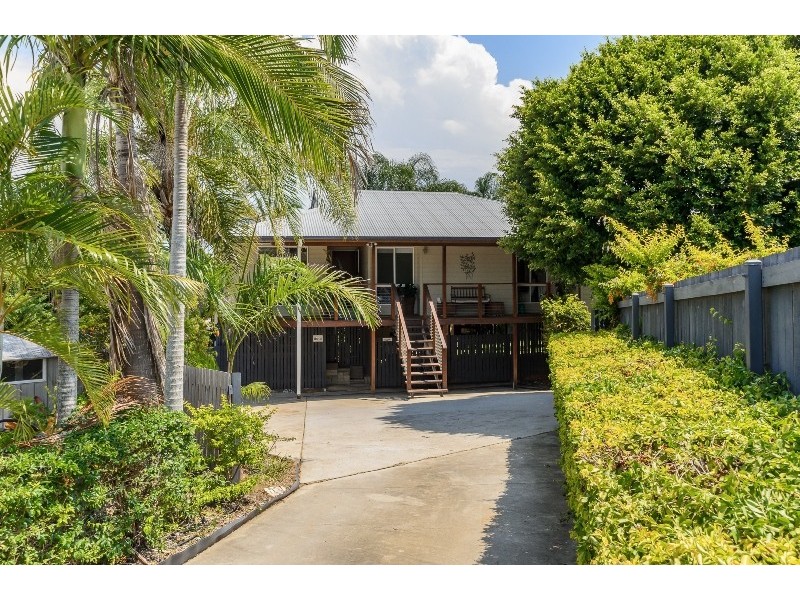 17 Wattora Close, Boyne Island QLD 4680