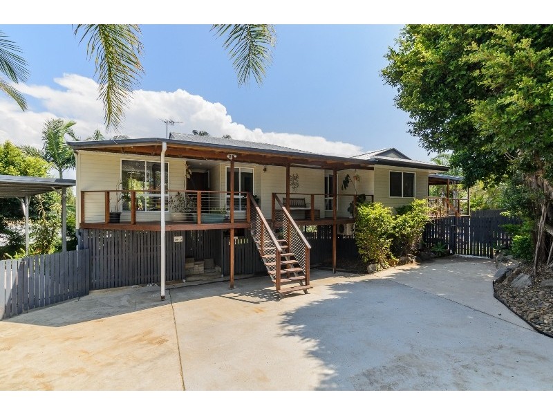 17 Wattora Close, Boyne Island QLD 4680
