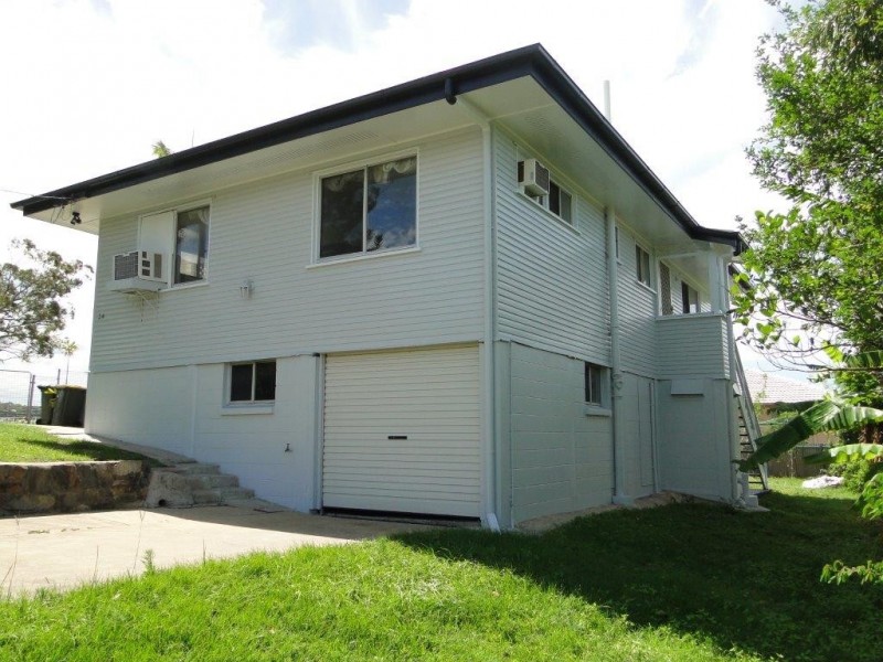 24 BELL STREET, Barney Point QLD 4680
