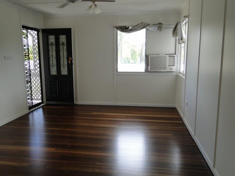 24 BELL STREET, Barney Point QLD 4680