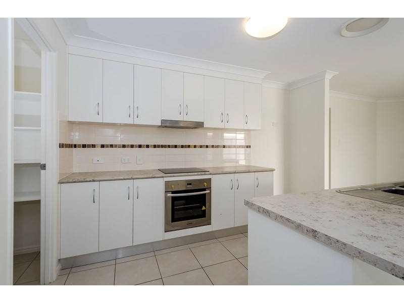 40 Briffney Street, Kirkwood QLD 4680