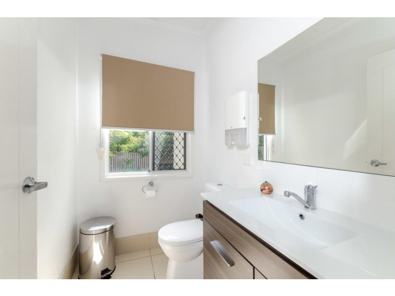 6 Roseberry Street, Gladstone QLD 4680