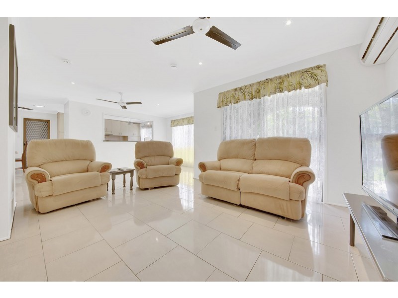 48 GRETEL DRIVE, Clinton QLD 4680