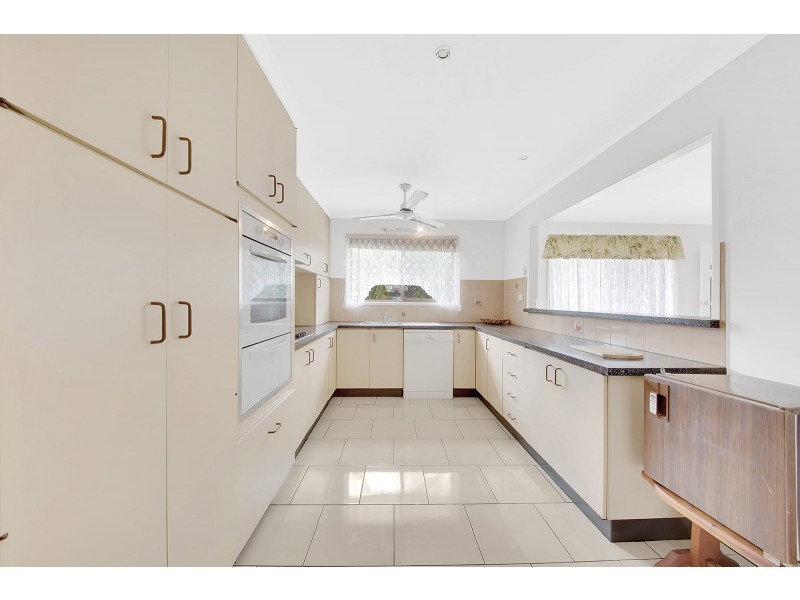 48 GRETEL DRIVE, Clinton QLD 4680