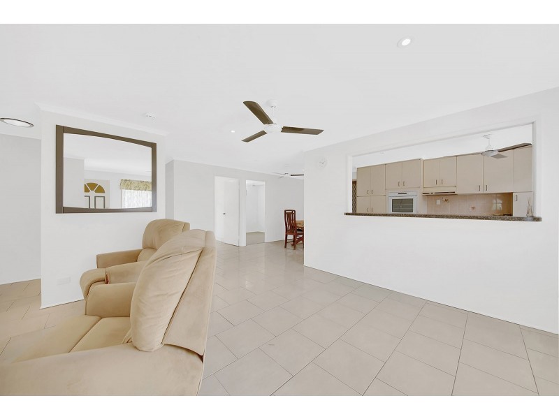 48 GRETEL DRIVE, Clinton QLD 4680