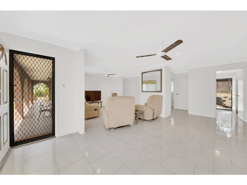 48 GRETEL DRIVE, Clinton QLD 4680