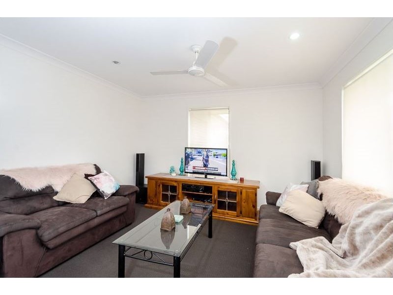 16 Orchard Drive, Kirkwood QLD 4680