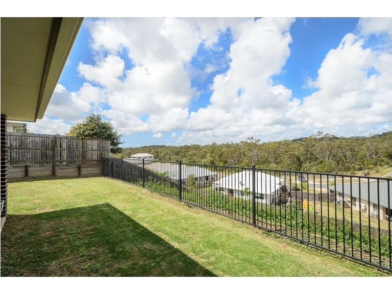 16 Orchard Drive, Kirkwood QLD 4680