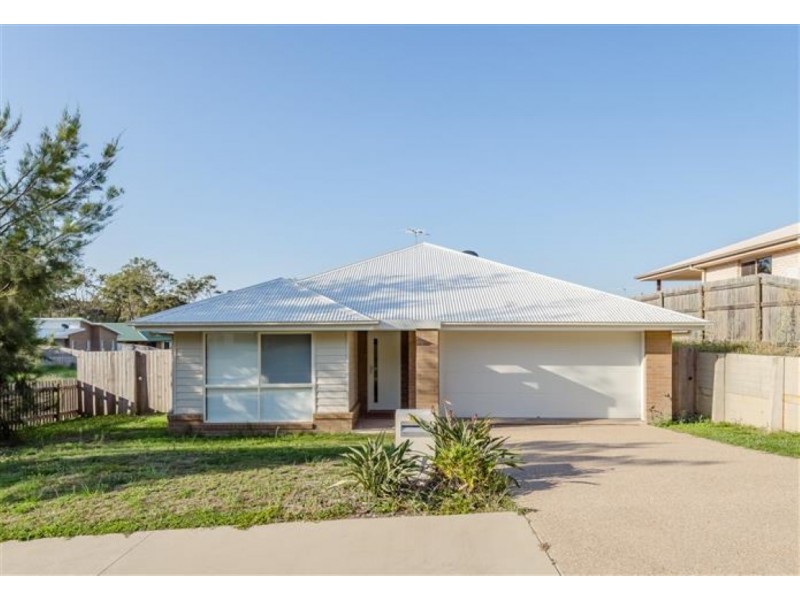 14 Deveney Drive, Kirkwood QLD 4680