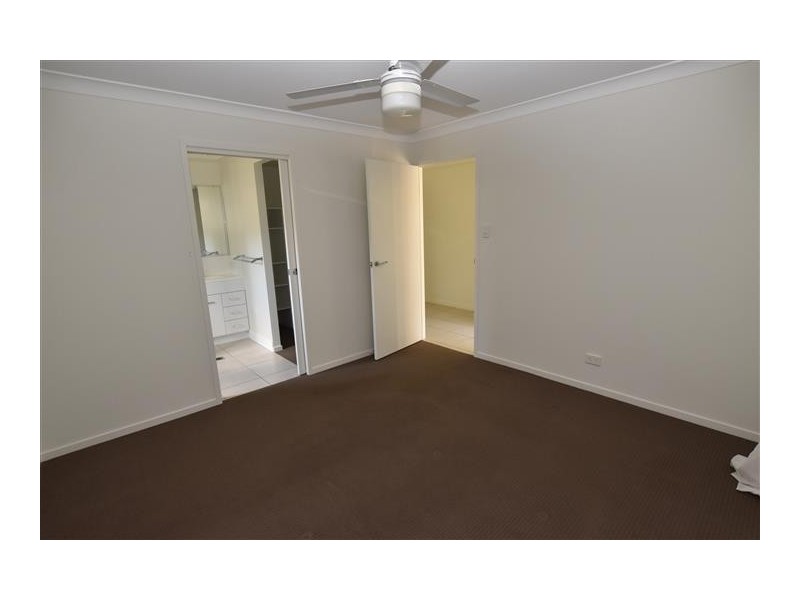 14 Deveney Drive, Kirkwood QLD 4680