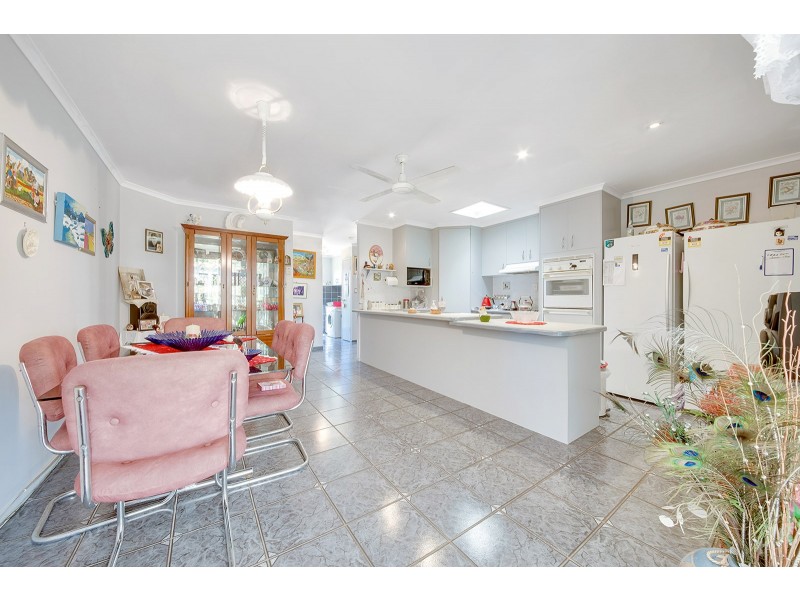 17 Connolly Court, Telina QLD 4680