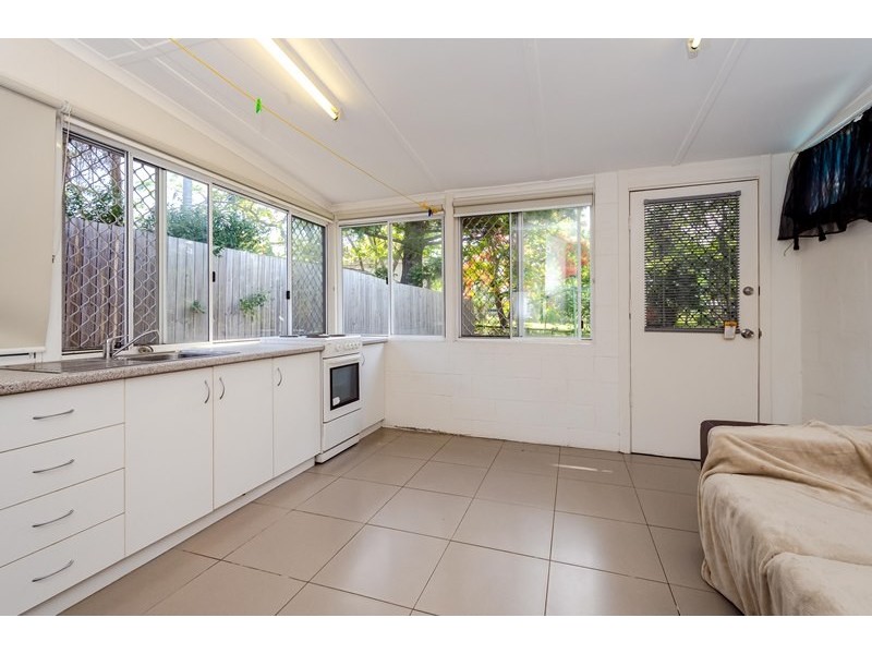 5 Rossella Street, West Gladstone QLD 4680