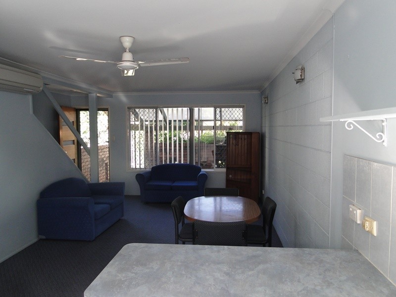 6/95 AUCKLAND STREET, South Gladstone QLD 4680
