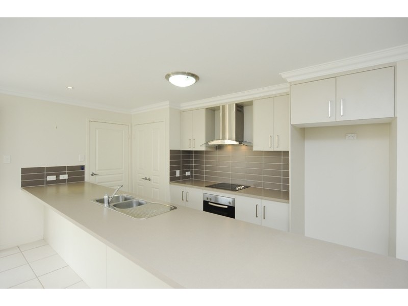 17 Sanctuary Place, South Gladstone QLD 4680