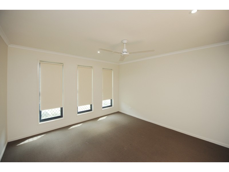 17 Sanctuary Place, South Gladstone QLD 4680