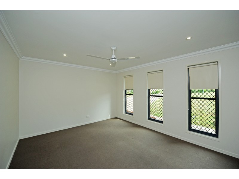 17 Sanctuary Place, South Gladstone QLD 4680