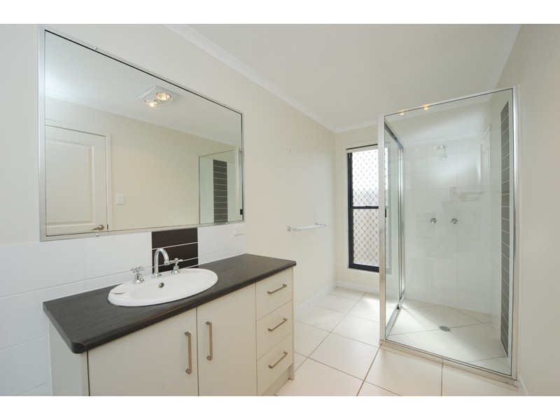 17 Sanctuary Place, South Gladstone QLD 4680