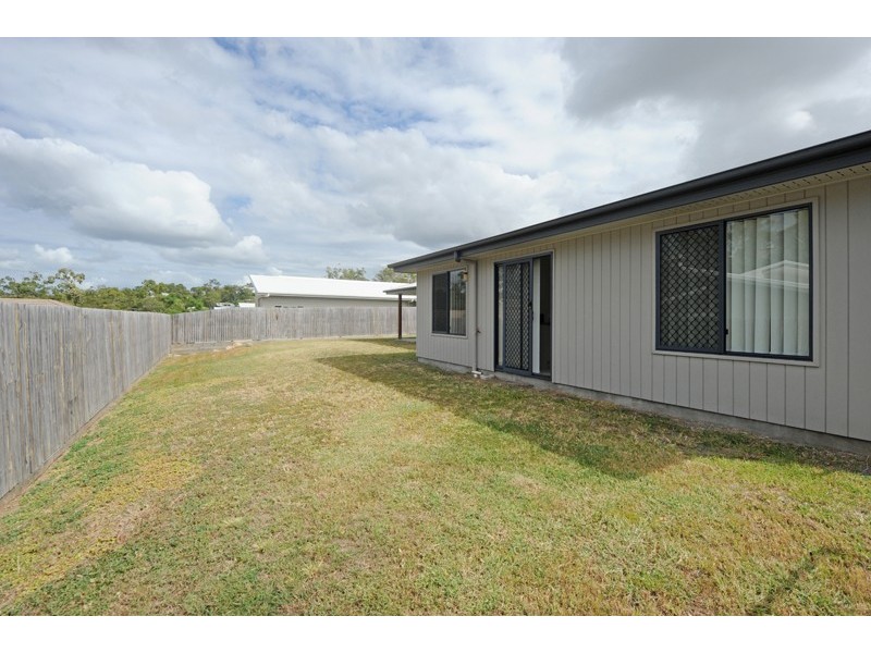 17 Sanctuary Place, South Gladstone QLD 4680