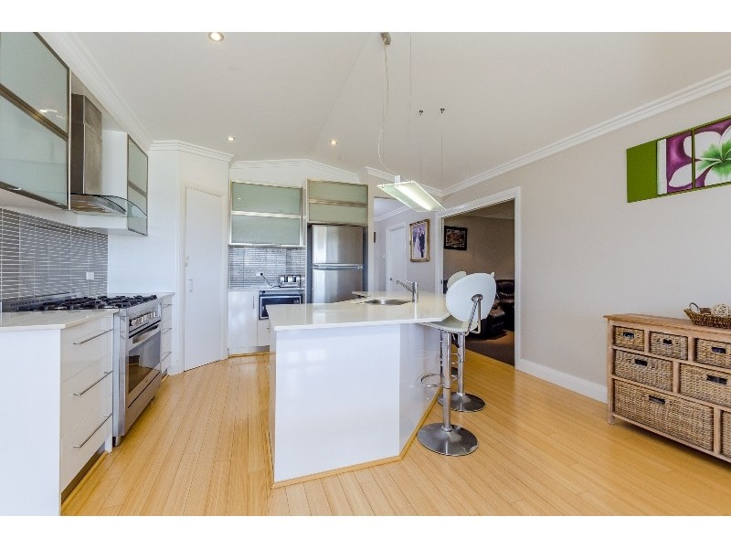 24 Wyara Close, Clinton QLD 4680