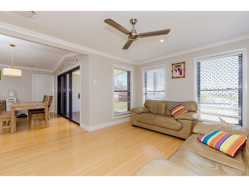 24 Wyara Close, Clinton QLD 4680