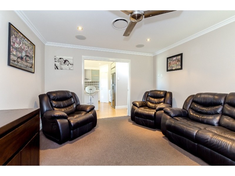 24 Wyara Close, Clinton QLD 4680