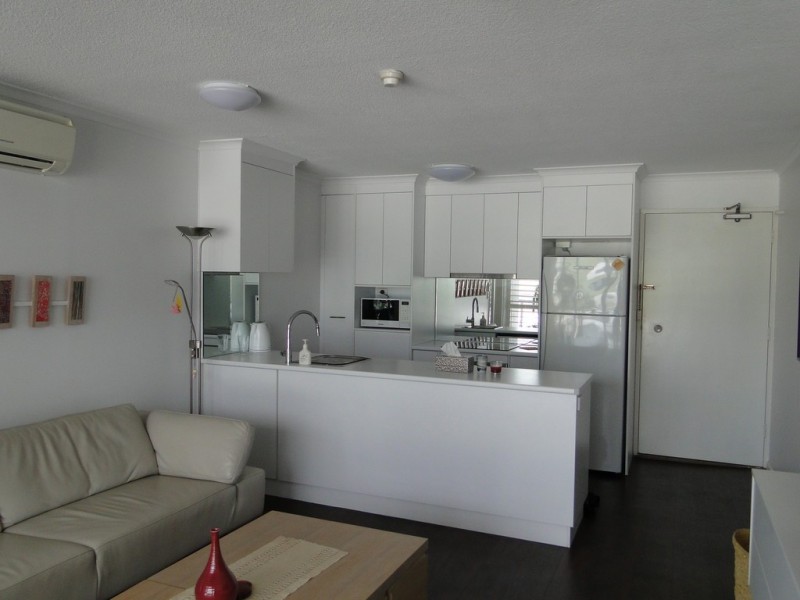 302/24 ROSEBERRY STREET, Gladstone QLD 4680