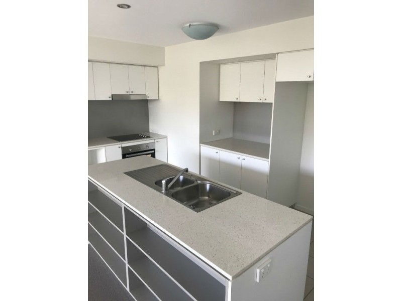 143/75 Central Lane, Gladstone QLD 4680