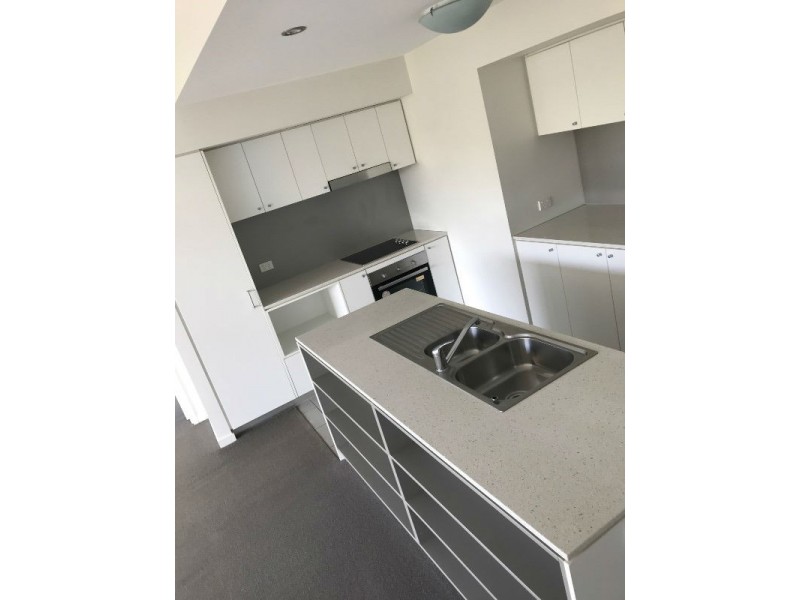 143/75 Central Lane, Gladstone QLD 4680