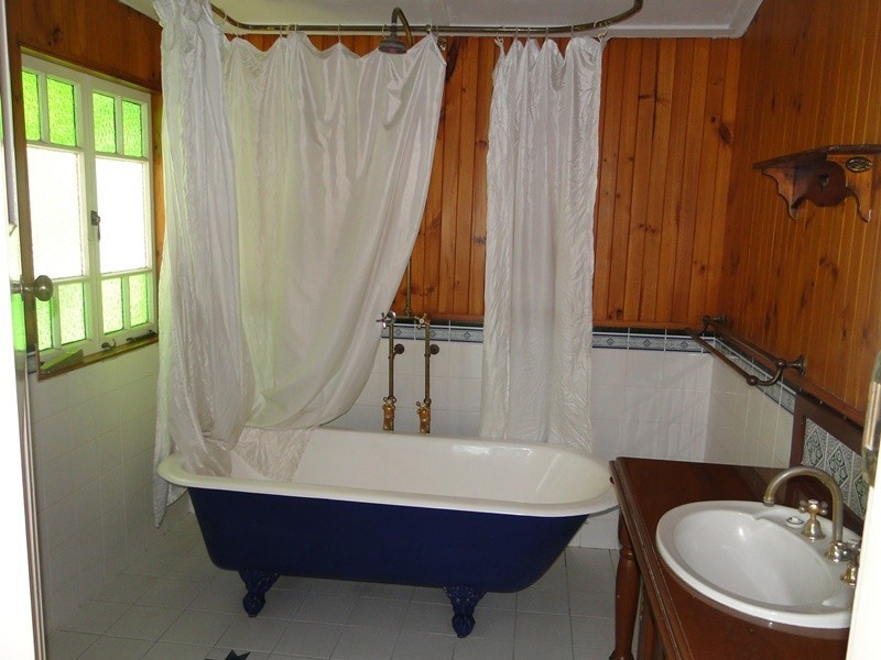 101 OAKA LANE, Gladstone QLD 4680