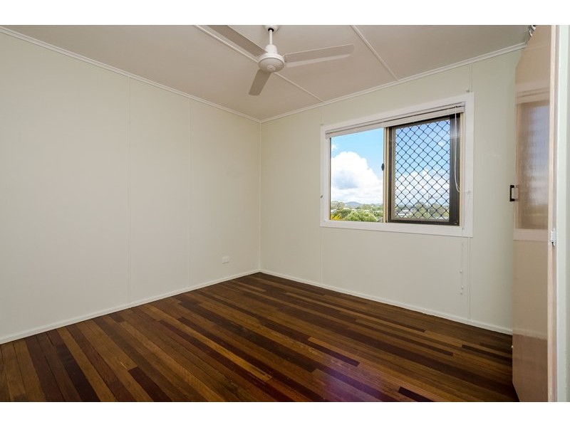 26 Walters Avenue, West Gladstone QLD 4680