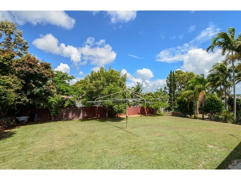 26 Walters Avenue, West Gladstone QLD 4680