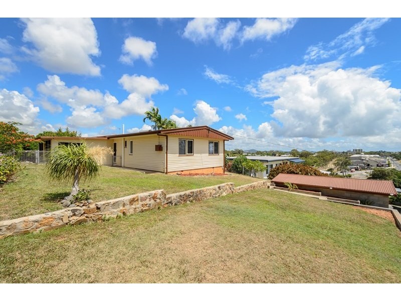 26 Walters Avenue, West Gladstone QLD 4680