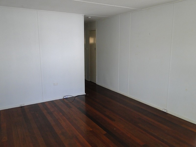 25 Garden Street, West Gladstone QLD 4680