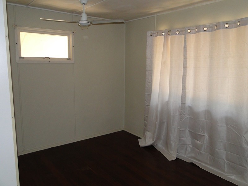 25 Garden Street, West Gladstone QLD 4680