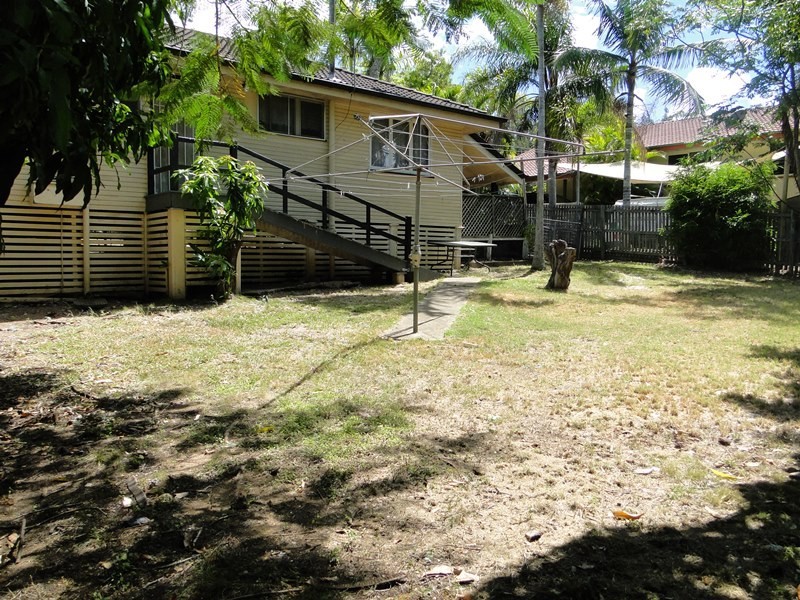 25 Garden Street, West Gladstone QLD 4680