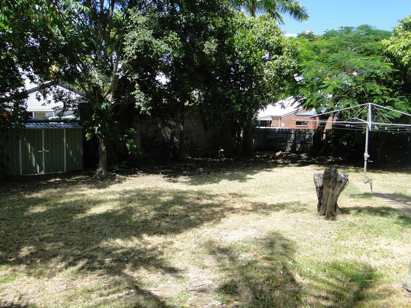 25 Garden Street, West Gladstone QLD 4680