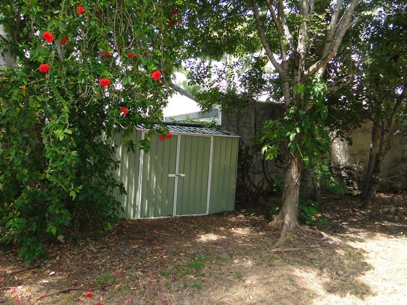 25 Garden Street, West Gladstone QLD 4680