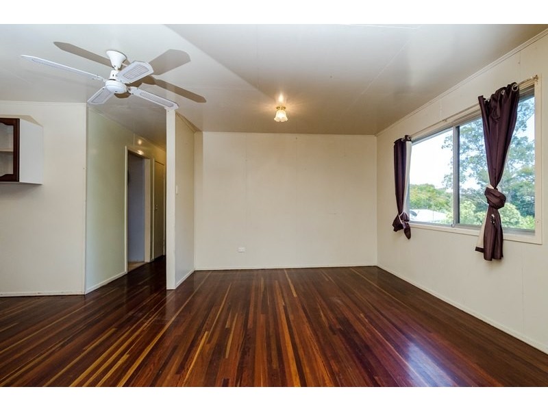 5 Walnut Street, New Auckland QLD 4680