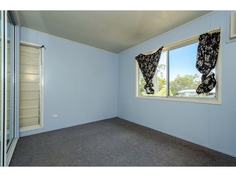 5 Walnut Street, New Auckland QLD 4680