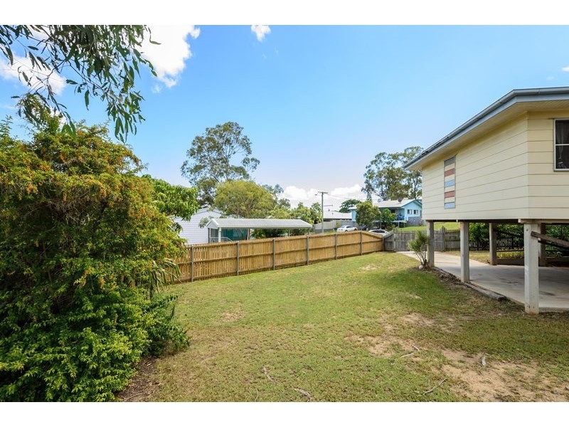5 Walnut Street, New Auckland QLD 4680