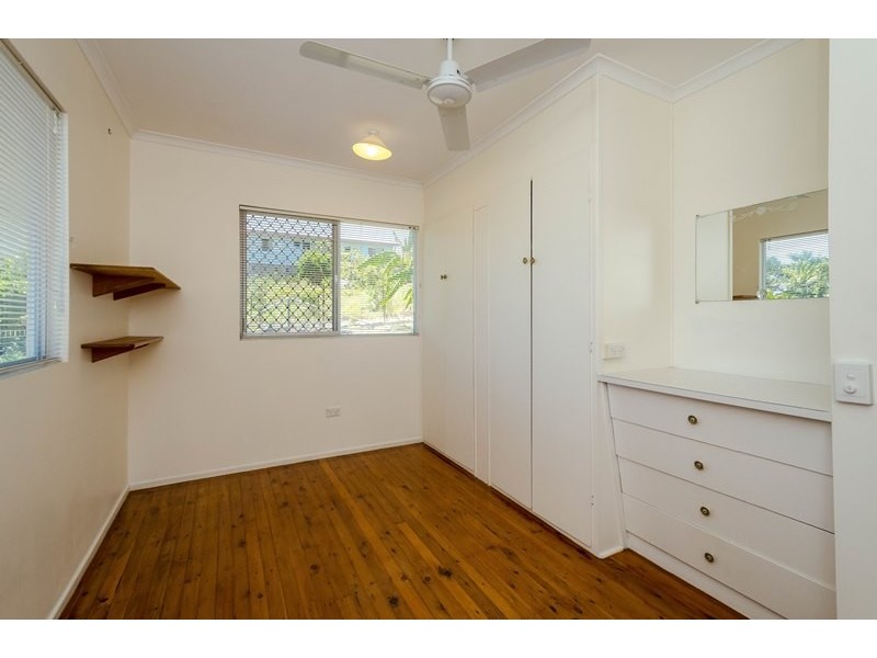 30 Wilson Street, New Auckland QLD 4680