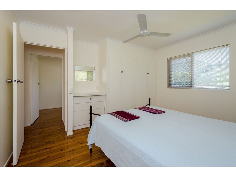 30 Wilson Street, New Auckland QLD 4680