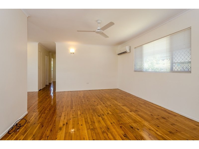30 Wilson Street, New Auckland QLD 4680
