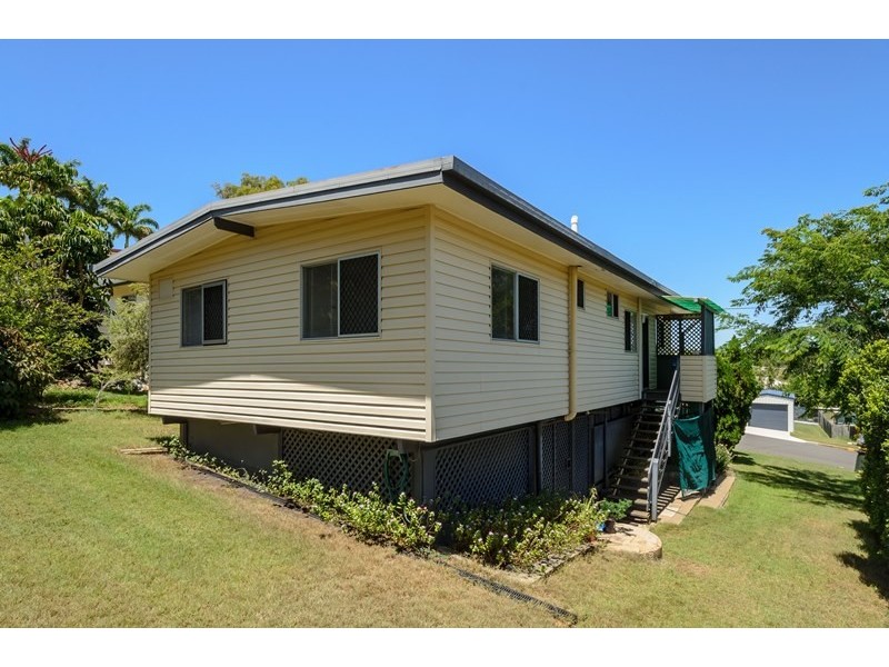 30 Wilson Street, New Auckland QLD 4680