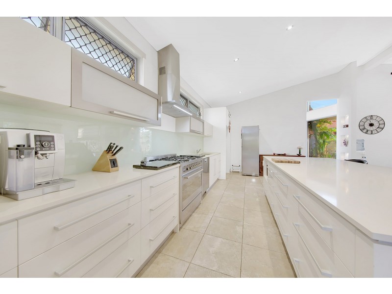 16 BILLABONG DRIVE, Glen Eden QLD 4680