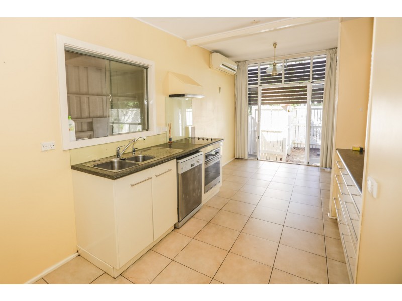 24 Coase Street, West Gladstone QLD 4680